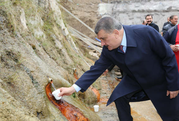 Gürkan, İspendere İçmeleri’ni 3 aşamalı proje ile sağlık turizmine kazandıracaklarını söyledi.
