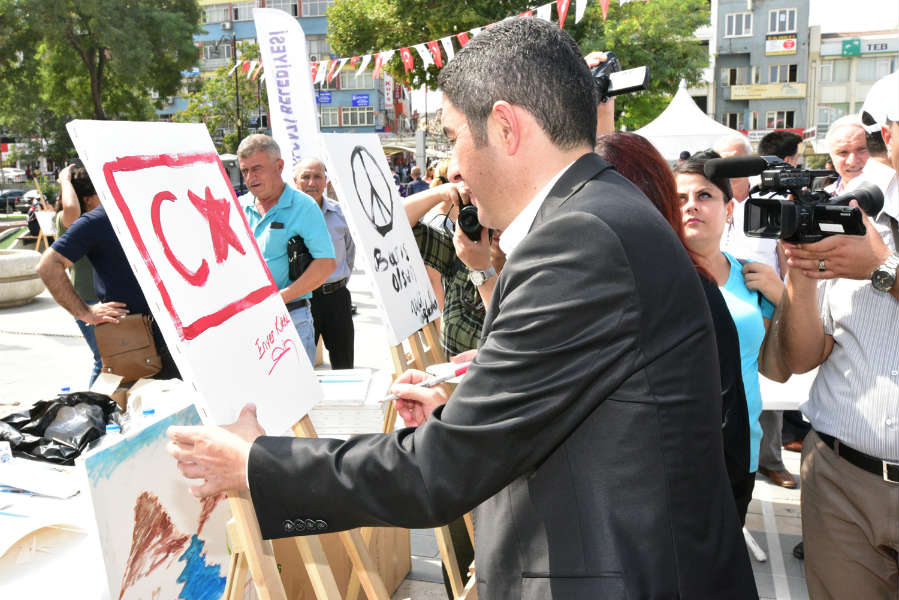 9. Kervansaray Buluşmaları kapsamında ‘Haydi Gel Sende Resim Yap’ etkinliği gerçekleştirildi.