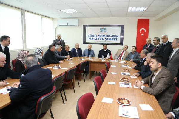 “Bizim anlayışımız katılımcı belediyecilikle halkla yönetim”