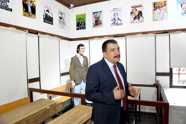 Türk Sinemasının gülen, düşündüren ve güldüren adamı Kemal Sunal vefatının 19. yılında memleketi Malatya’da anılıyor.