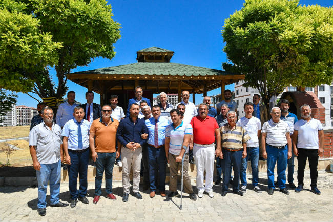 Malatya Büyükşehir Belediye Başkanı Selahattin Gürkan, Galericiler Sitesini ziyaret etti 