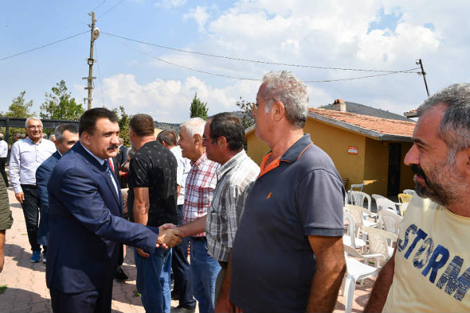 İkizce-Seyituşağı-Atalar-Kadiruşağı Grup Yolu asfaltlanıyor