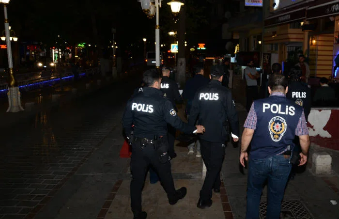 Malatya Emniyeti Türkiye Güven Huzur Uygulaması (2019-4) adı altında 950 personelle uygulama yaptı