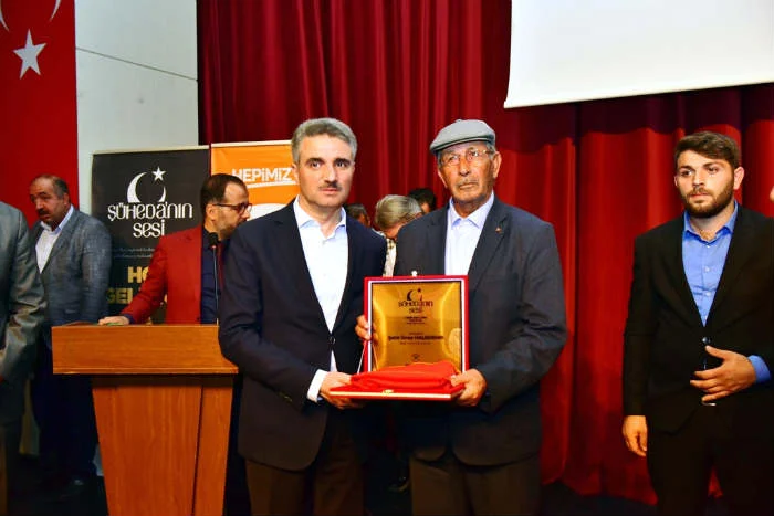 Vali Baruş “Şühedanın Sesi” Programına Katıldı