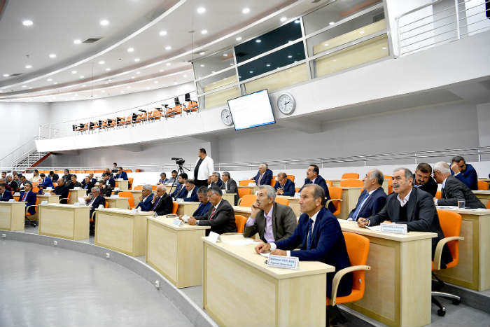 Akçadağ Belediye Başkanı Ali Kazgan : “Akçadağ ilçesi olarak bizlerde hizmet almaya başladık