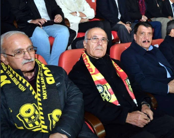 Gürkan , Öğretmenleri ile Bir Araya  Geldi, MalatyaSpor Fenerbahçe Maçını izlediler