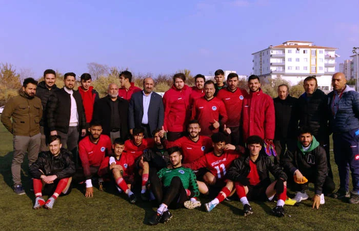 Ataköyspor’u 2-1’lik skorla devirmeyi başaran Battalgazi Belediyespor, puanını 7’e yükseltti