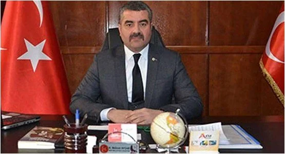 Avşar, yeni yıl mesajında, milletçe yeni bir yıla girildiğini, taze ve yepyeni umutlara kapı aralandığını belirtti.