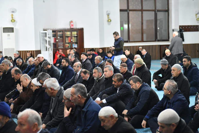 Kalbimiz, Yüreğimiz Ve Dualarımızla Mehmetçiklerimizin Yanındayız