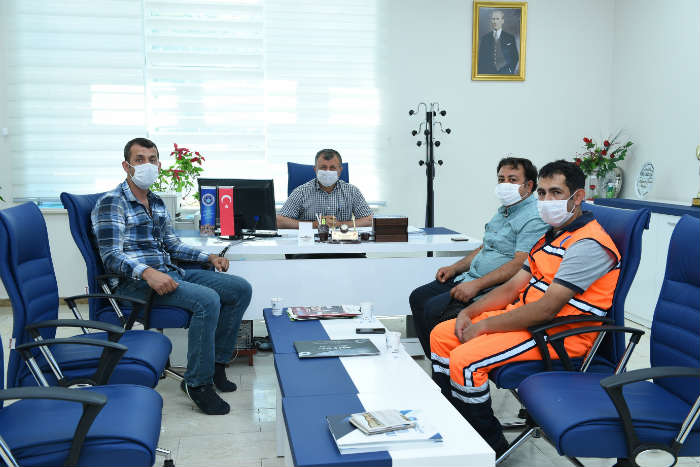 Battalgazi Belediyesi’nde çalışan temizlik görevlisi Ferhat Karabağ’dan örnek davranış