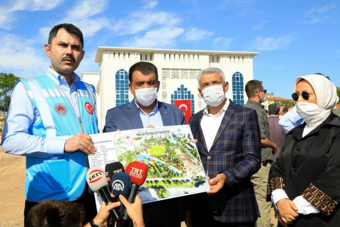 Bakan Kurum Battalgazi Belediyesini  Ziyaret Etti