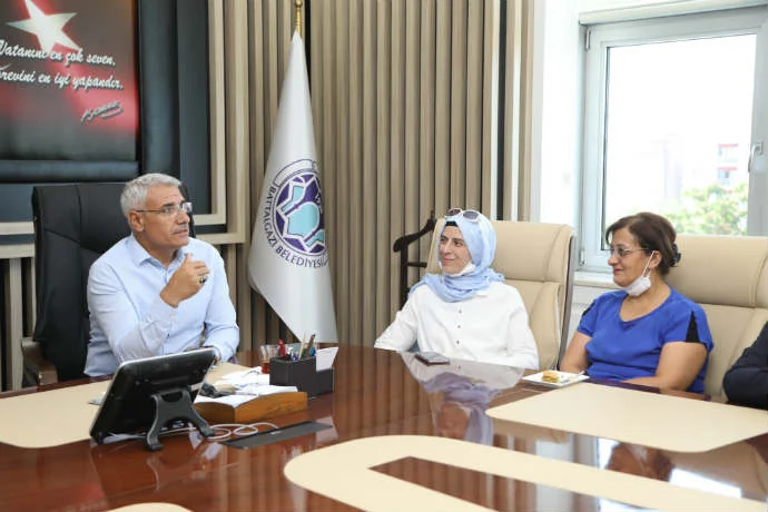 Battalgazi Belediye Başkanı Osman Güder, 20’ye yakın muhtarla bir araya geldi.