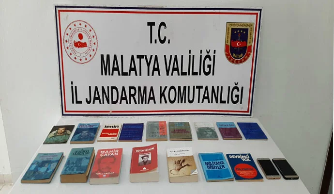 Malatya İl Jandarma Komutanlığı PKK/KCK Terör Örgütü Propagandası Yapan 2 Şahsı Gözaltına Aldı