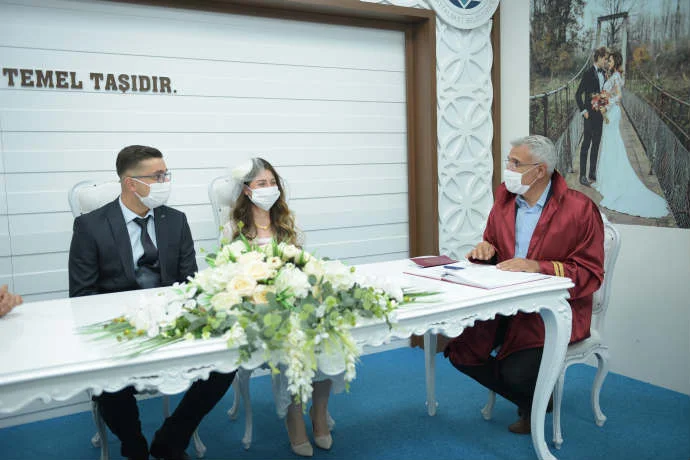 11 Mart’tan bugüne kadar toplam 973 çiftin nikahı kıyıldı