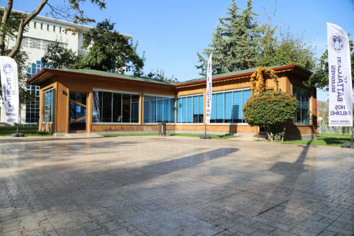 Güder : 5 bin yıllık tarihi içinde barındıran bu ilçeyi, geleceğe taşımak bizim görevimizdir” dedi.