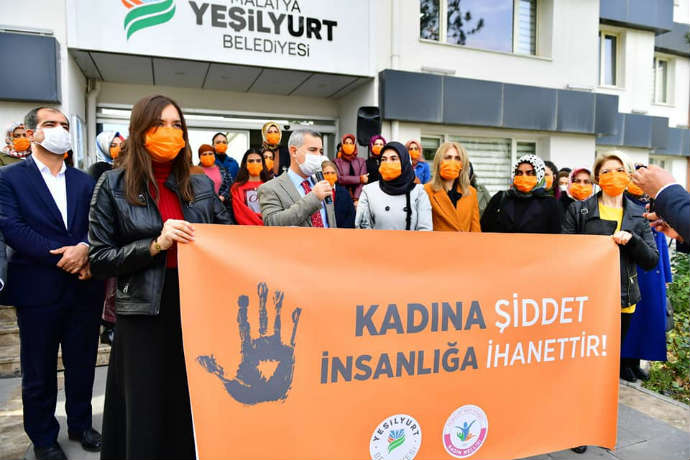 Kadına Şiddet İnsanlığa İhanettir