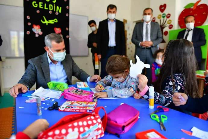 “Erdem Okullarımızla Geleceğe En Büyük Yatırımı Yapıyoruz”