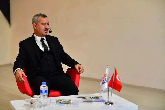 Yeşilyurt Belediye Başkanı Mehmet Çınar, “Ülkemizin Yenilikçi Beyinlere İhtiyacı Var”