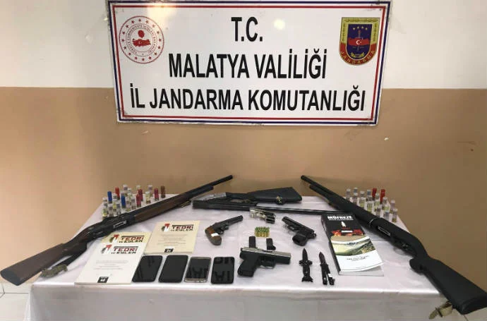 Malatya İl Jandarma Komutanlığı PKK propagandası yapan şahıslara göz açtırmıyor 10 Kasım 2020