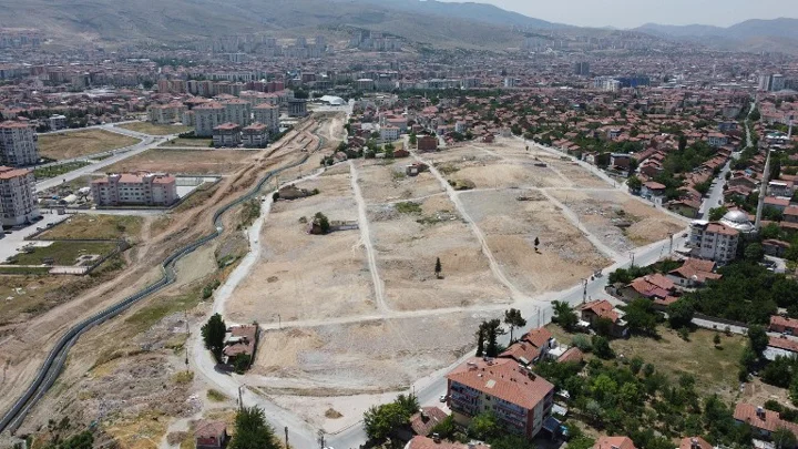 Battalgazi’nin Çehresi Her Geçen Gün Değişiyor