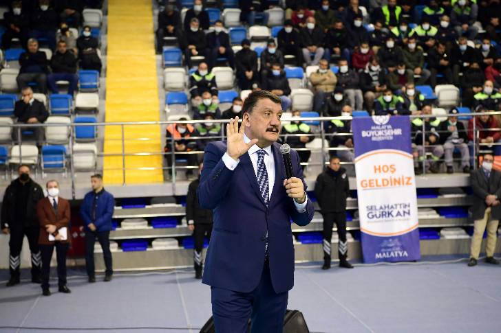 Başkan Gürkan, personel maaşlarının en düşük yaklaşık 5 bin TL olacağını açıkladı.