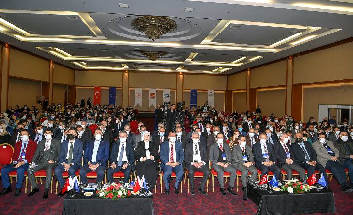 Malatya Büyükşehir Belediye Başkanı Selahattin Gürkan, Projenin başta Malatya’mıza ve bölge illerine hayırlı olmasını diliyorum” dedi.