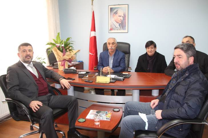 Esnafın ekonomik kriz şartlarında ayakta kalamayacağını” ifade eden Ağbaba, gündeme ilişkin açıklamalarda bulundu.