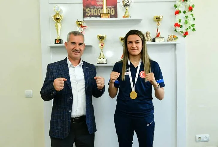 Hatice Akbaş Milli Gururumuzdur