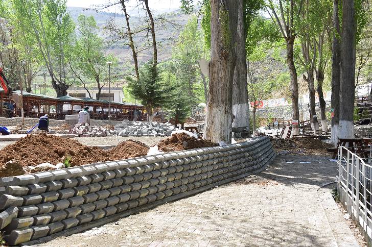 Horata Mesire alanındaki yenileme ve yeşillendirme çalışmalarında ise sona gelindi.