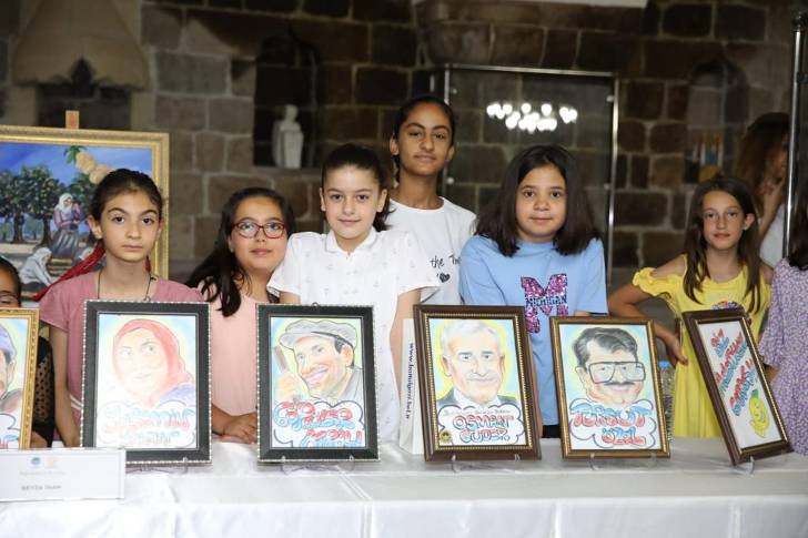 Battalgazi’de “El emeği görücüye çıkıyor’ sergisi açıldı.