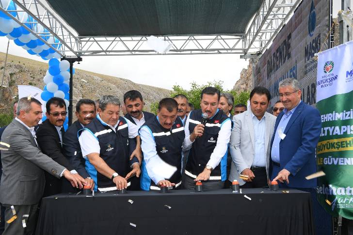 Ayvalı Mahallesinde Yatırım Bilgilendirme toplantısı yapıldı