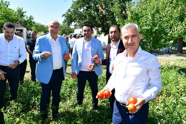 “Yeşilyurt Belediyemiz, Tarımsal Hizmetlerde Örnek Projeler Uyguluyor”