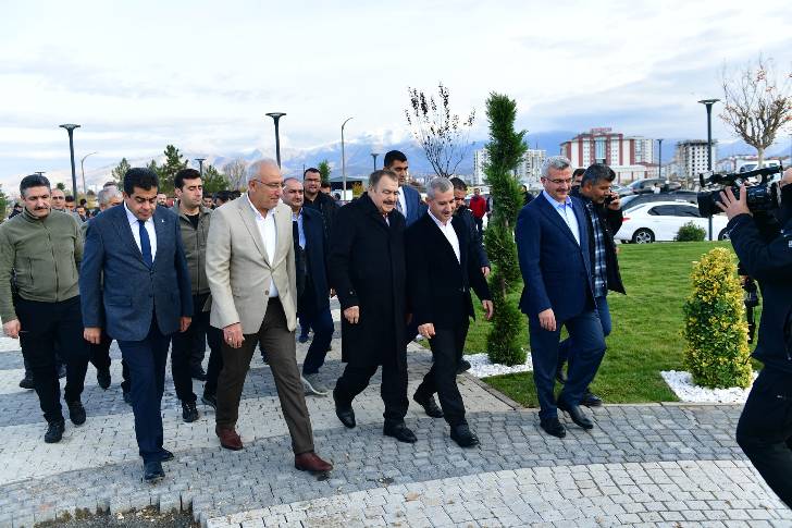 “Beylerderesi Yeni Yatırımlarla Çok Güzel Olmuş, Tebrik Ederim”