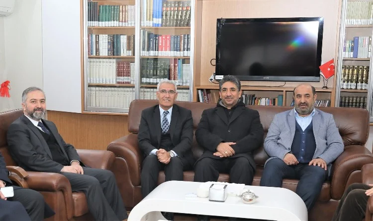 Başkan Güder, Malatya İl Müftülüğü görevine atanan Şahin Yıldırım’a “hayırlı olsun” ziyaretinde bulundu