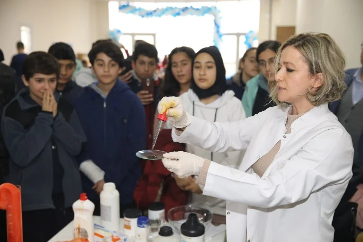 Battalgazi Belediyesi, “17 Ocak Mucit Çocuklar Günü”nü özel bir etkinlik ile kutladı.