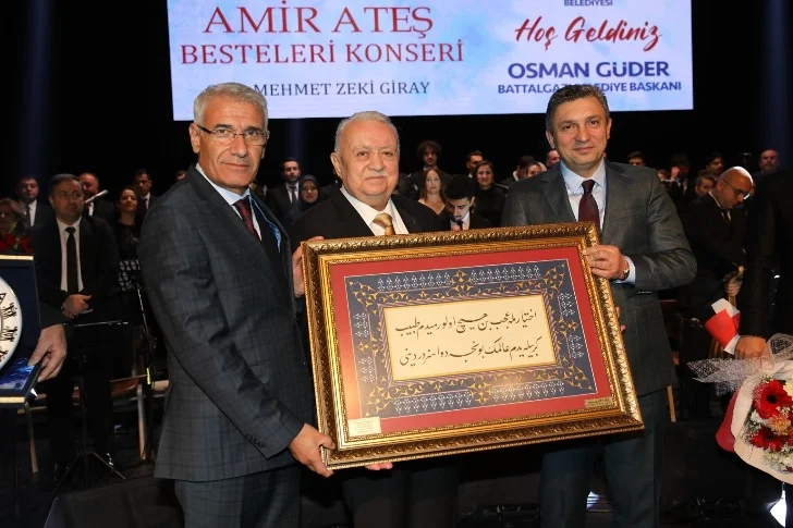 Battalgazi Belediyesi tarafından düzenlenen “Amir Ateş Besteleri Konser”inde Malatyalılarla buluştu.