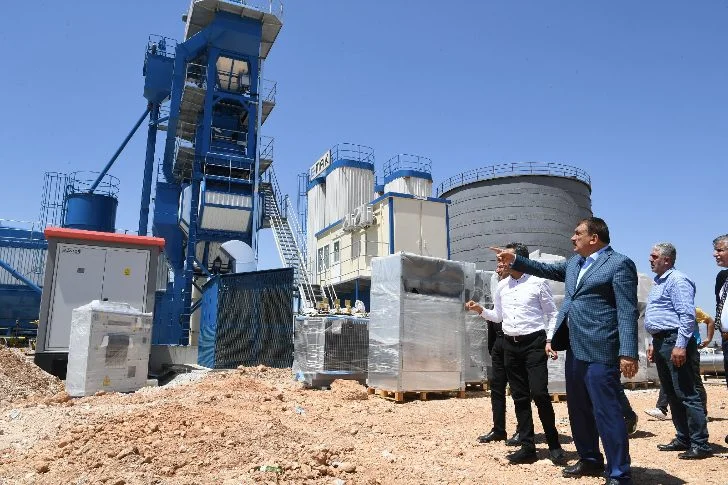 Başkan Gürkan, yeni asfalt üretim merkezi olan Malatya Büyükşehir Belediyesi Asfalt Plenti Tesisinde incelemelerde bulundu