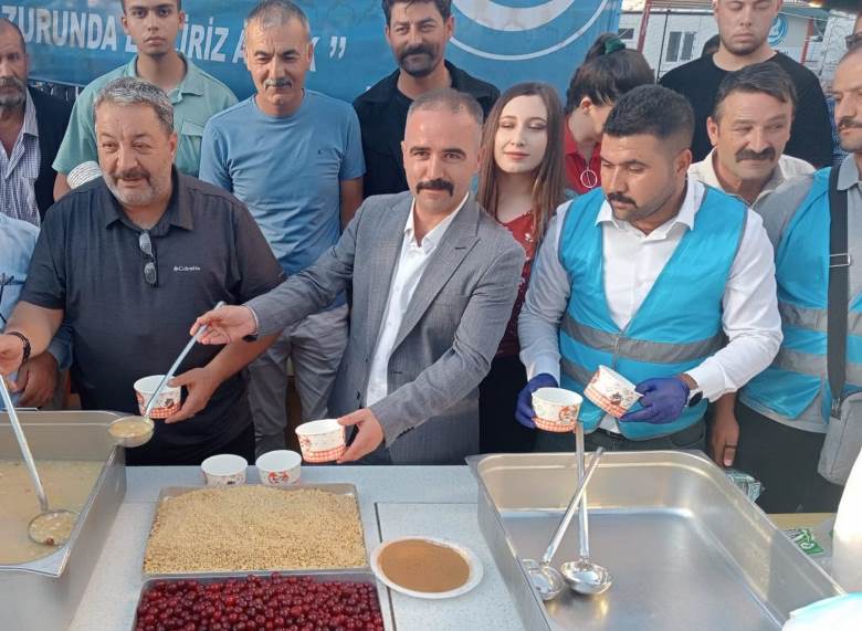 Ülkü Ocakları Malatya İl Başkanlığı, Muharrem Ayı Dolayısı İle Aşure Programı Düzenledi.