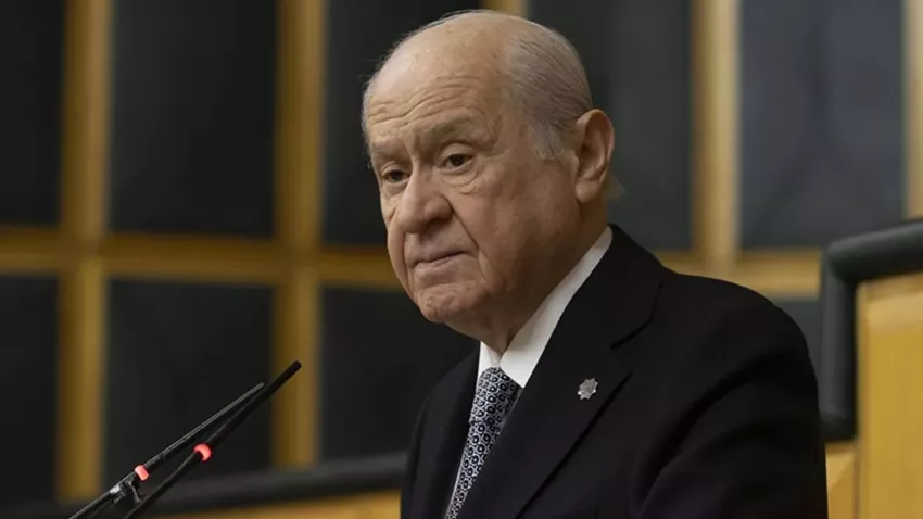 MHP Genel Başkanı Devlet Bahçeli, sosyal medya hesabından Mevlid Kandili dolayısıyla bir mesaj yayınladı.