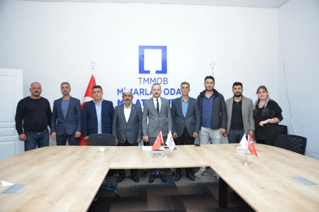 Mimarlar Odası Malatya’mızın daha hızlı toparlanabilmesi adına muhtarlarla bir araya geldi