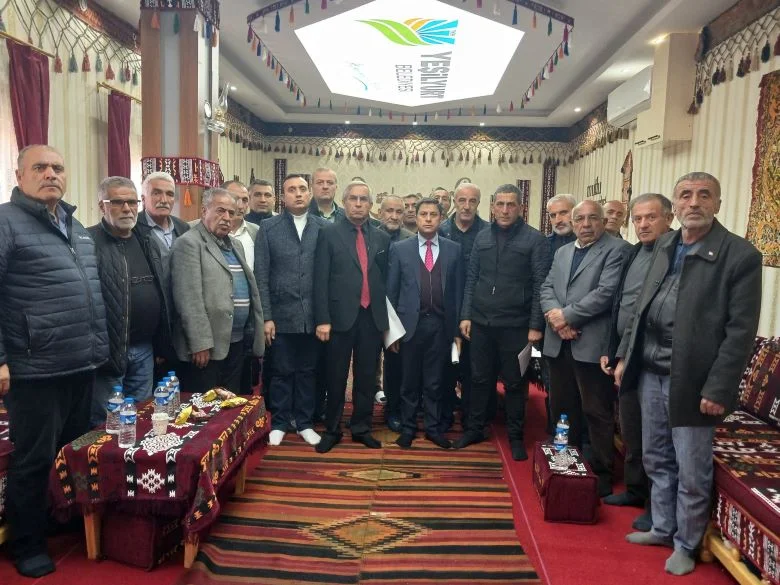 Muhtarlar, AFAD’ın kendilerine yardımcı olmak yerine engel çıkardığını iddia ettiler.