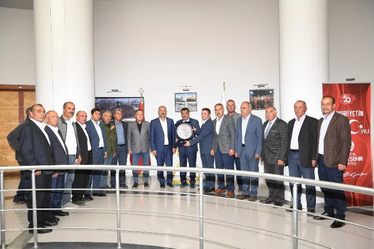 Başkan Gürkan, Kuluncak İlçesi Heyetiyle Bir Araya Geldi