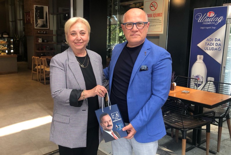 Anahtar Partisi Battalgazi İlçe Başkanı Erhan Yağlıcı ve Yönetimi, HİMYAÇ-DER Başkanı Ayşe Ece Budan’ı Ziyaret Etti