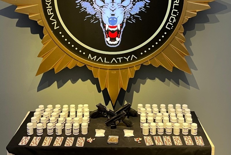 Narkotik Timleri Sokakları Temizliyor: 17 Şüpheli Yakalandı”