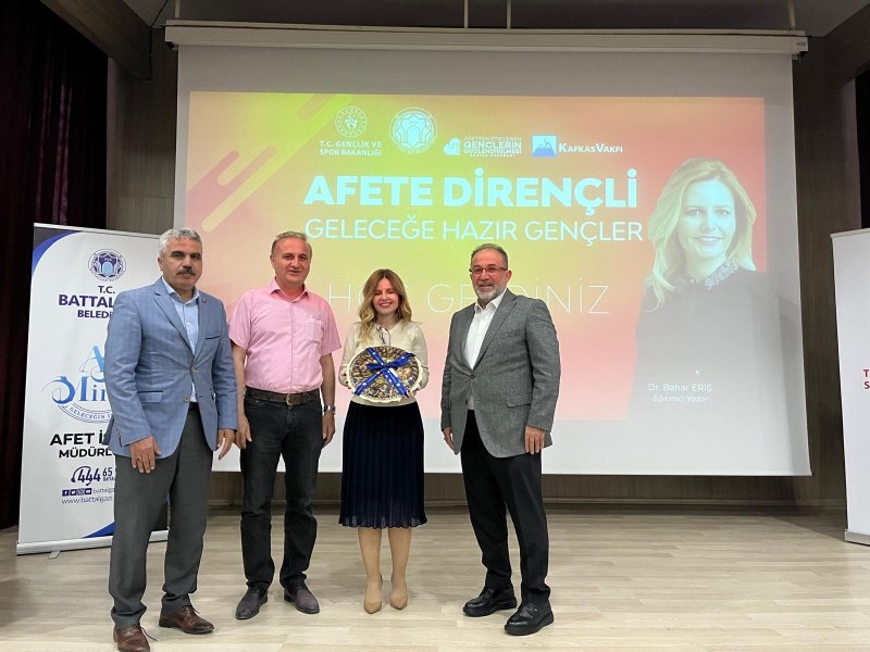 Battalgazi’de Gençler Afet Bilinci ve Dirençlilik Konusunda Bilgilendirildi