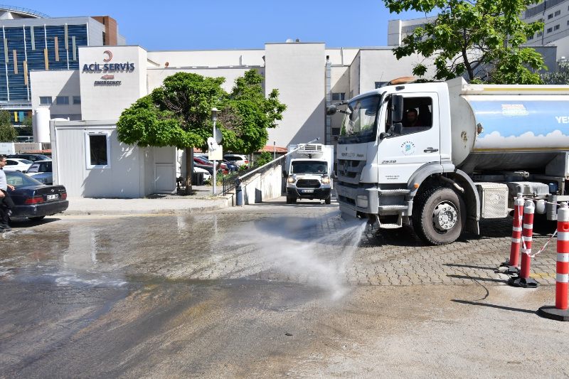 Yeşilyurt’un Temiz ve Düzenli İmajı Titiz Çalışmalarla Korunuyor