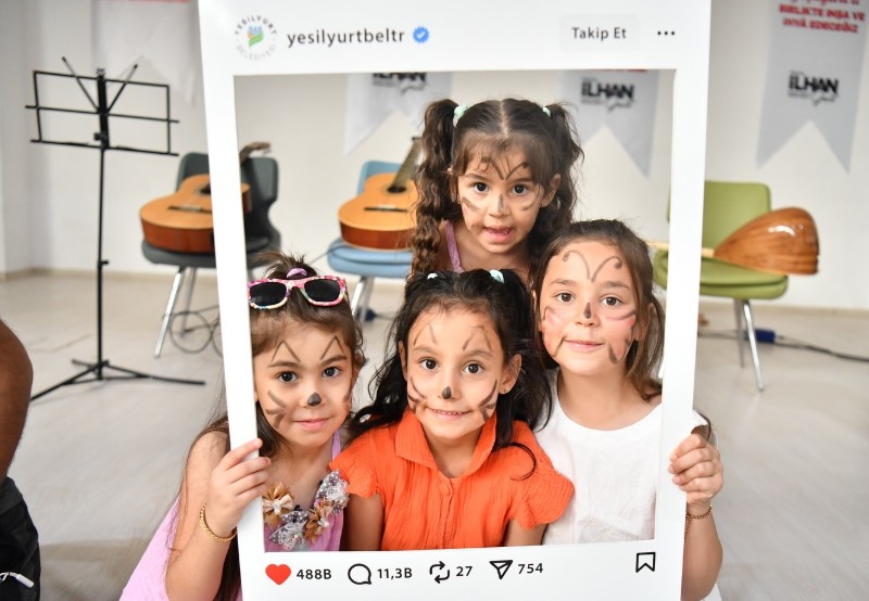 Yeşilyurt Belediyesi’nin “2025 Aile Yılı” Kapsamında Düzenlediği “Yeşilyurt Aile Şenlikleri” Melekbaba Mahallesi’nde Büyük Coşkuyla Kutlandı