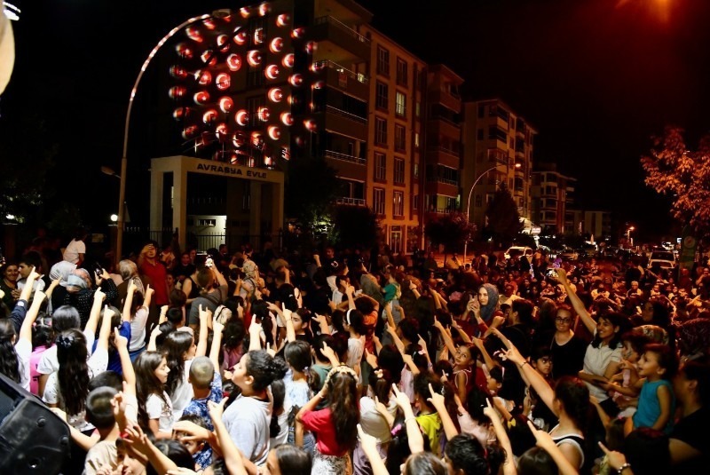 ‘Yeşilyurt’ta Yaz Akşamları’ Coşku Dolu Finalle Sona Erdi