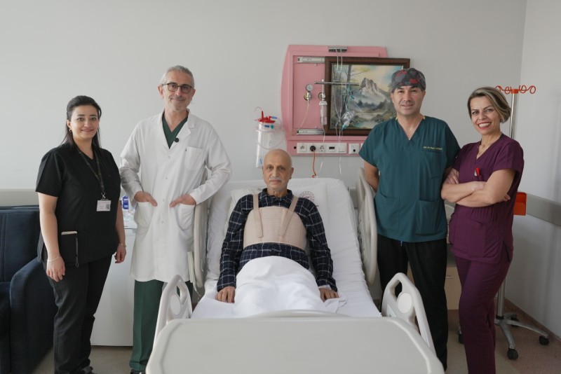 Malatya Eğitim ve Araştırma Hastanesi’nden Türkiye’ye Örnek Cerrahi Başarı