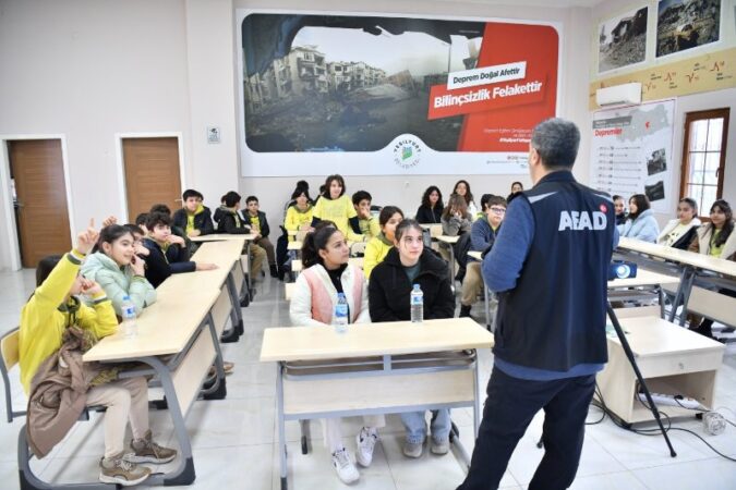 Yeşilyurt’ta Deprem Bilinci Okullardan Başlıyor